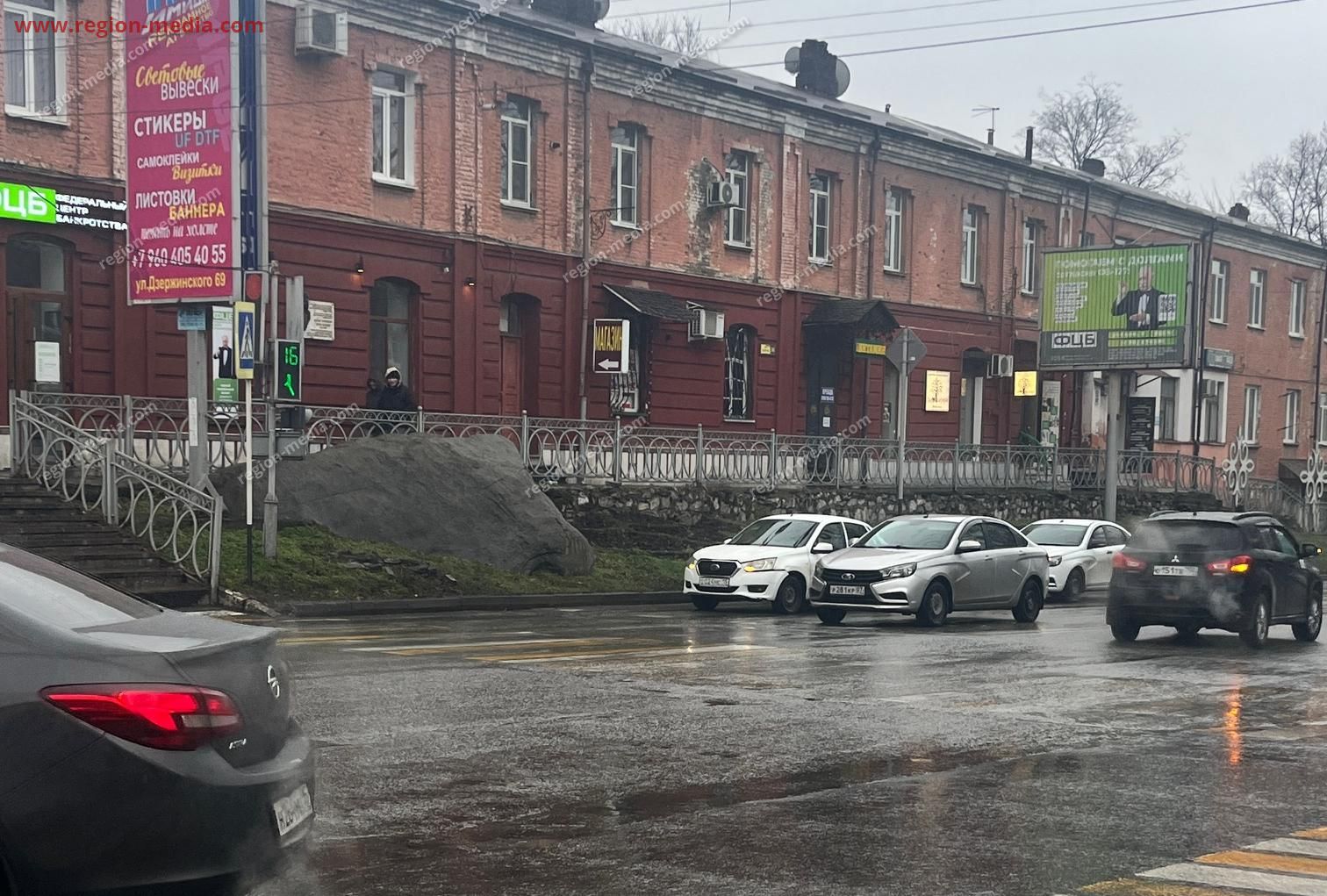 Размещение рекламы компания ООО "ФЦБ ЭКСПЕРТ" на щитах 3х6 в г. Владикавказ